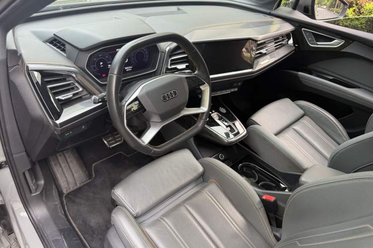 Used Audi Q4 e-tron 2023 40 e-tron Boundary Edition Interior 2