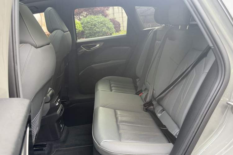 Used Audi Q4 e-tron 2023 40 e-tron Boundary Edition Interior 7