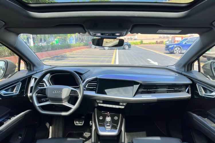 Used Audi Q4 e-tron 2023 40 e-tron Adventure Edition Interior 8