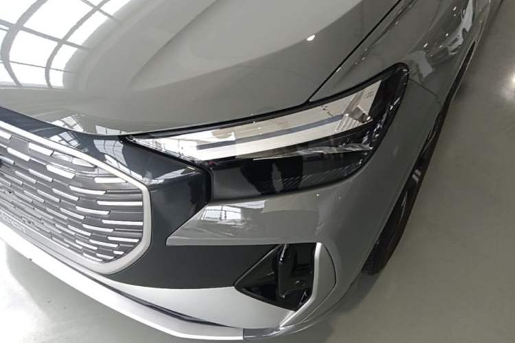 Used Audi Q4 e-tron 2023 40 e-tron Boundary Edition Left Front Headlight