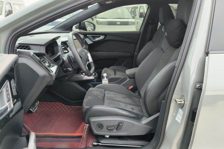 Used Audi Q4 e-tron 2023 40 e-tron Creation Edition Midnight Left Front Seat