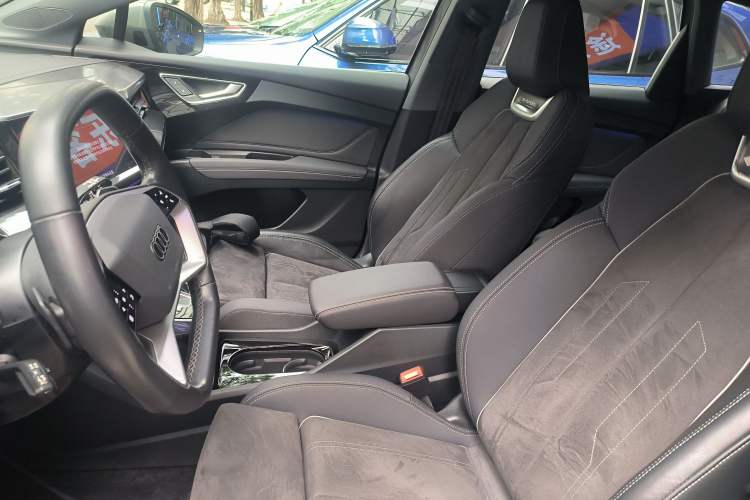 Used Audi Q4 e-tron 2023 40 e-tron Creation Edition Midnight Left Front Seat