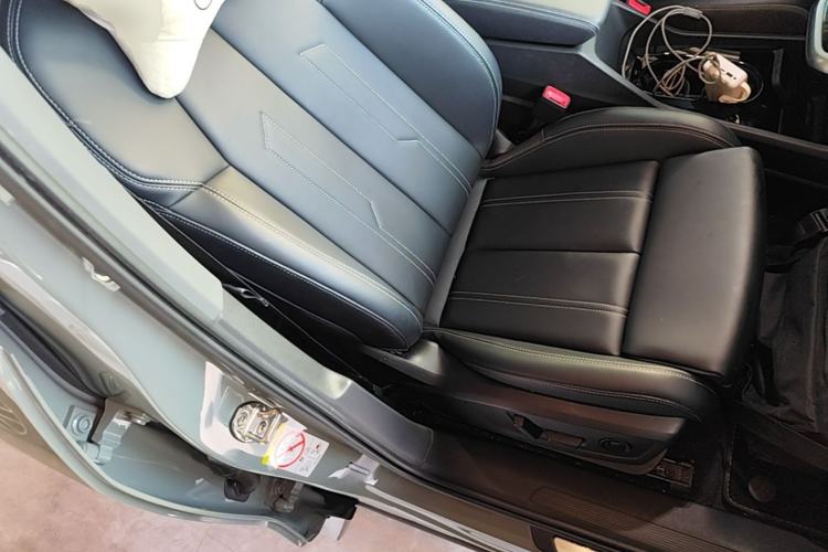 Used Audi Q4 e-tron 2023 40 e-tron Adventure Edition Right Front Seat