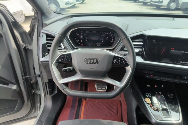 Used Audi Q4 e-tron 2023 40 e-tron Creation Edition Midnight Steering Wheel