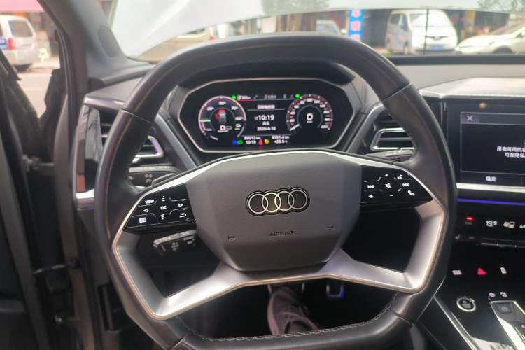 Used Audi Q4 e-tron 2023 40 e-tron Creation Edition Midnight Steering Wheel