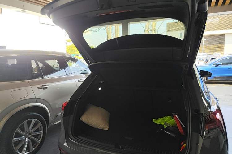 Used Audi Q4 e-tron 2023 40 e-tron Adventure Edition Trunk