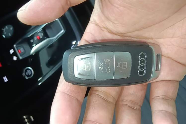 Used Audi Q4 e-tron 2023 40 e-tron Boundary Edition Vehicle Key