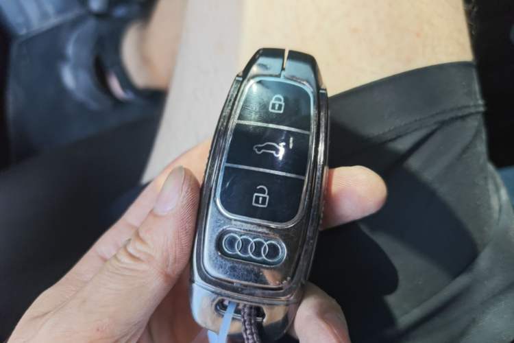 Used Audi Q4 e-tron 2023 50 e-tron quattro Visionary Edition Vehicle Key