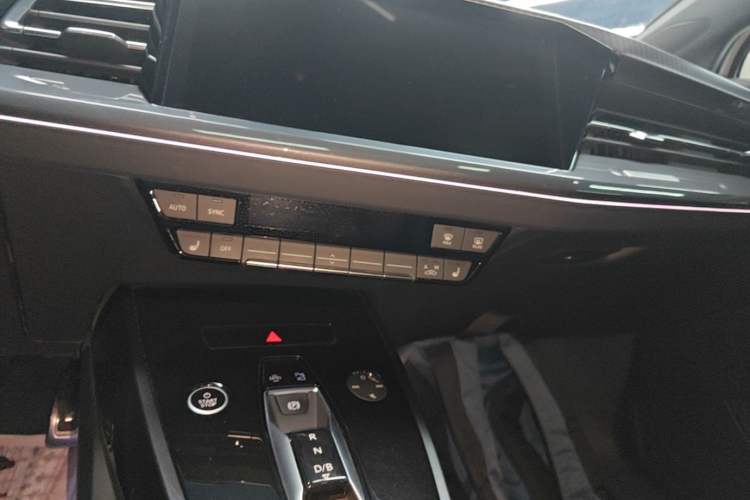Used Audi Q4 e-tron 2023 40 e-tron Creation Edition Midnight Audio And AC Panel