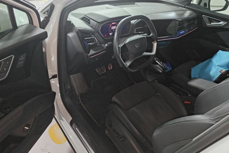 Used Audi Q4 e-tron 2023 40 e-tron Boundary Edition Driver Seat