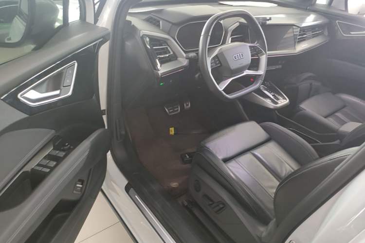 Used Audi Q4 e-tron 2023 40 e-tron Adventure Edition Driver Seat