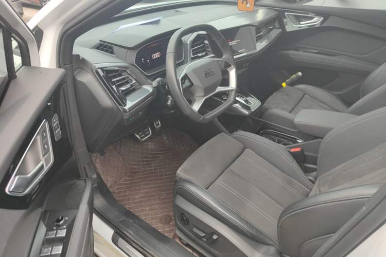 Used Audi Q4 e-tron 2023 40 e-tron Boundary Edition Driver Seat