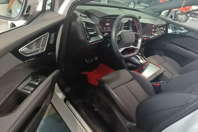 Used Audi Q4 e-tron 2023 50 e-tron quattro Visionary Edition Driver Seat
