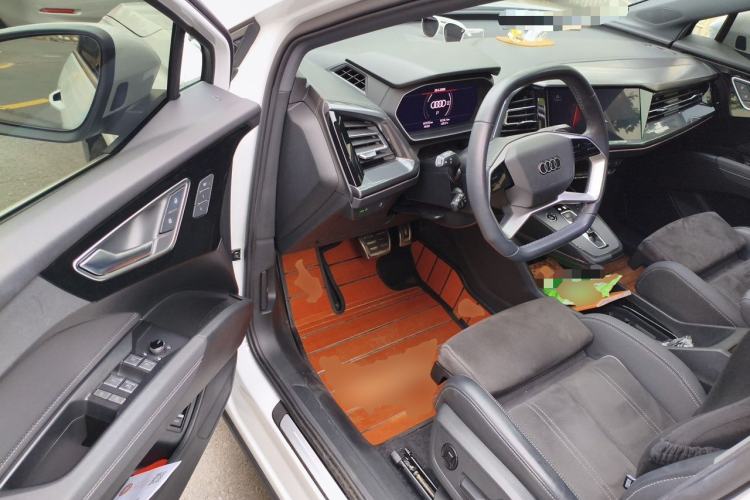 Used Audi Q4 e-tron 2023 40 e-tron Boundary Edition Driver Seat