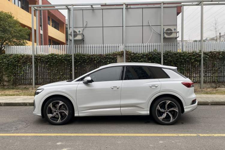 Used Audi Q4 e-tron 2023 40 e-tron Boundary Edition Exterior 3