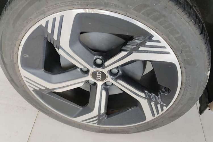 Used Audi Q4 e-tron 2023 40 e-tron Boundary Edition Exterior 5