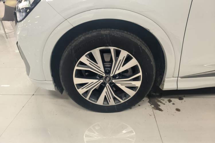 Used Audi Q4 e-tron 2023 40 e-tron Adventure Edition Exterior 7