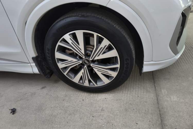 Used Audi Q4 e-tron 2023 40 e-tron Adventure Edition Exterior 7
