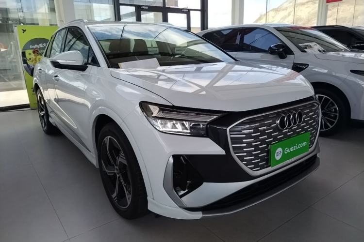 Used Audi Q4 e-tron 2023 40 e-tron Adventure Edition Front Right 45 Deg