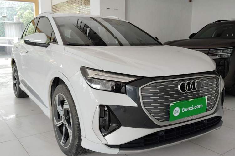 Used Audi Q4 e-tron 2023 40 e-tron Boundary Edition Front Right 45 Deg