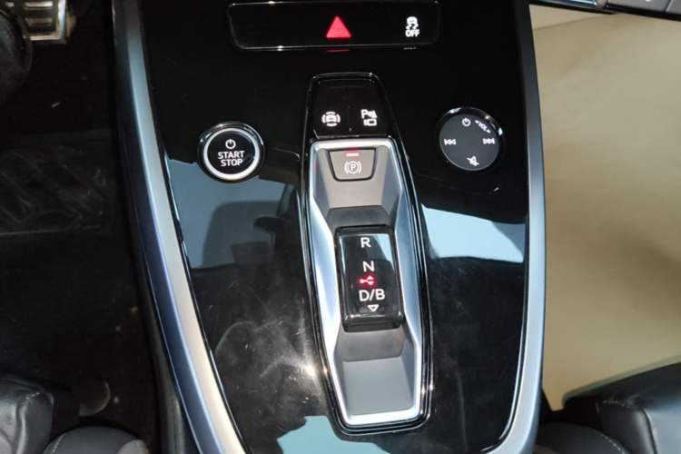 Used Audi Q4 e-tron 2023 40 e-tron Adventure Edition Gear Lever
