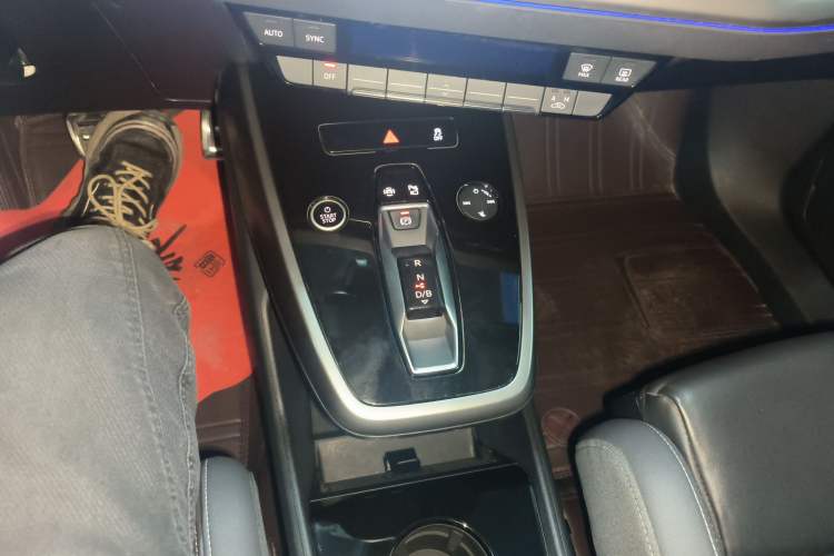Used Audi Q4 e-tron 2023 40 e-tron Adventure Edition Gear Lever