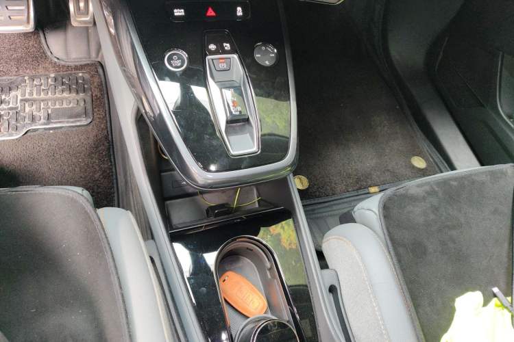 Used Audi Q4 e-tron 2023 40 e-tron Boundary Edition Gear Lever