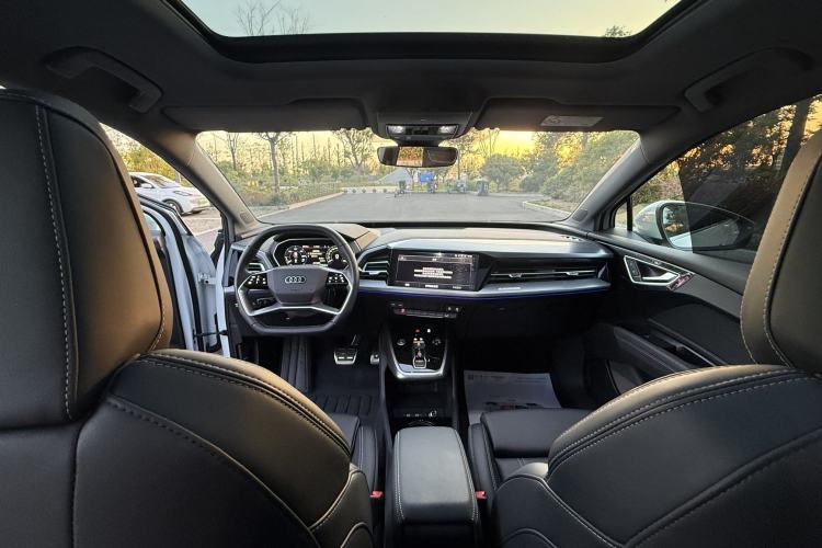 Used Audi Q4 e-tron 2023 40 e-tron Adventure Edition Headliner