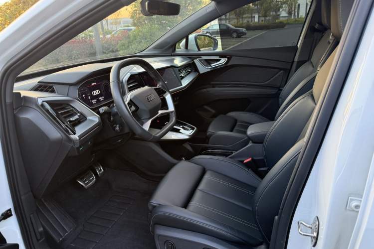 Used Audi Q4 e-tron 2023 40 e-tron Adventure Edition Interior 2
