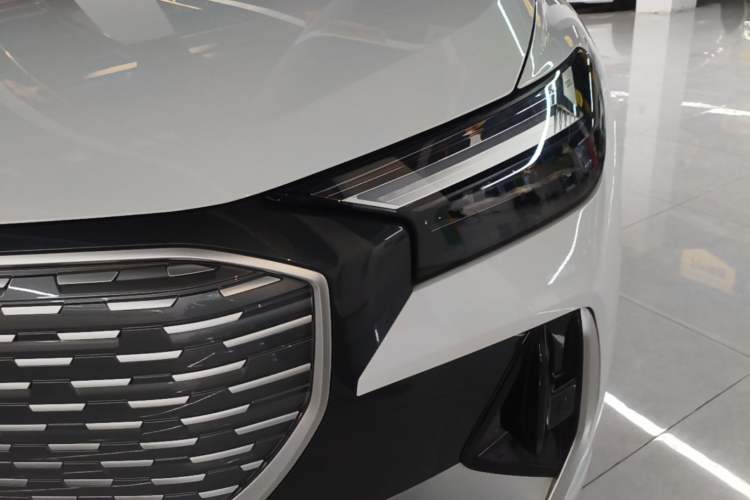 Used Audi Q4 e-tron 2023 40 e-tron Boundary Edition Left Front Headlight