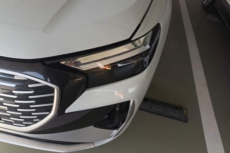Used Audi Q4 e-tron 2023 40 e-tron Adventure Edition Left Front Headlight