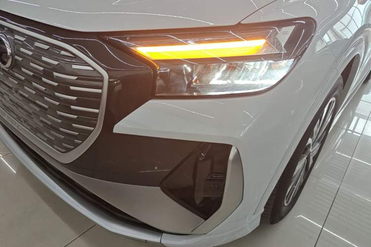 Used Audi Q4 e-tron 2023 40 e-tron Adventure Edition Left Front Headlight