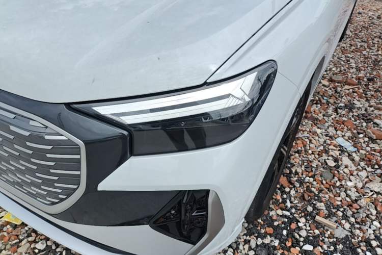 Used Audi Q4 e-tron 2023 40 e-tron Boundary Edition Left Front Headlight