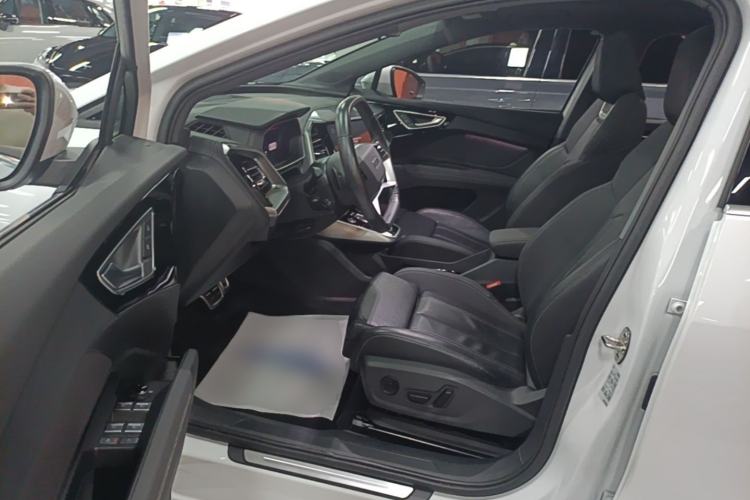 Used Audi Q4 e-tron 2023 40 e-tron Adventure Edition Left Front Seat