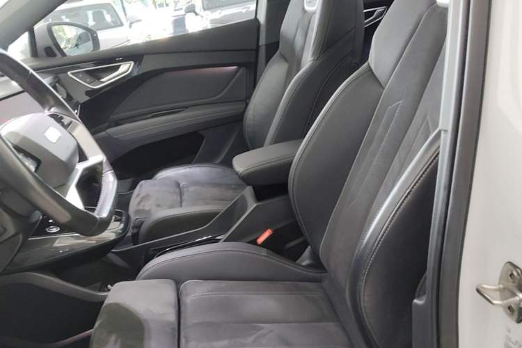 Used Audi Q4 e-tron 2023 40 e-tron Boundary Edition Left Front Seat