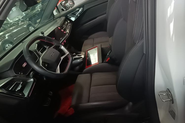 Used Audi Q4 e-tron 2023 50 e-tron quattro Visionary Edition Left Front Seat