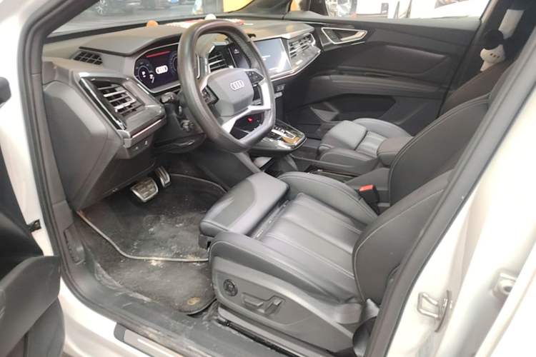 Used Audi Q4 e-tron 2023 40 e-tron Boundary Edition Left Front Seat
