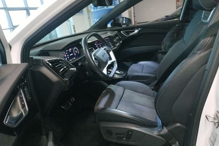 Used Audi Q4 e-tron 2023 40 e-tron Creation Edition Midnight Left Front Seat
