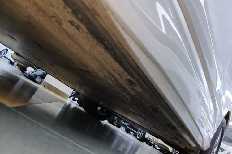 Used Audi Q4 e-tron 2023 40 e-tron Adventure Edition Left Side Sill