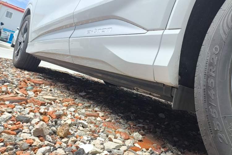 Used Audi Q4 e-tron 2023 40 e-tron Boundary Edition Left Side Sill