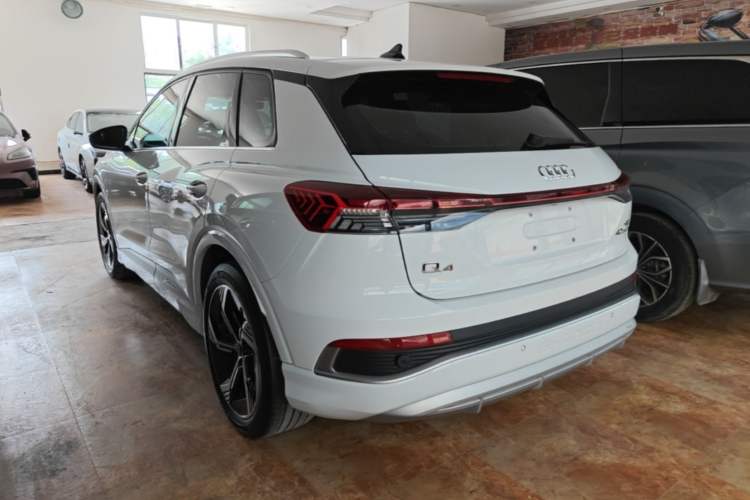 Used Audi Q4 e-tron 2023 40 e-tron Boundary Edition Rear Left 45 Deg