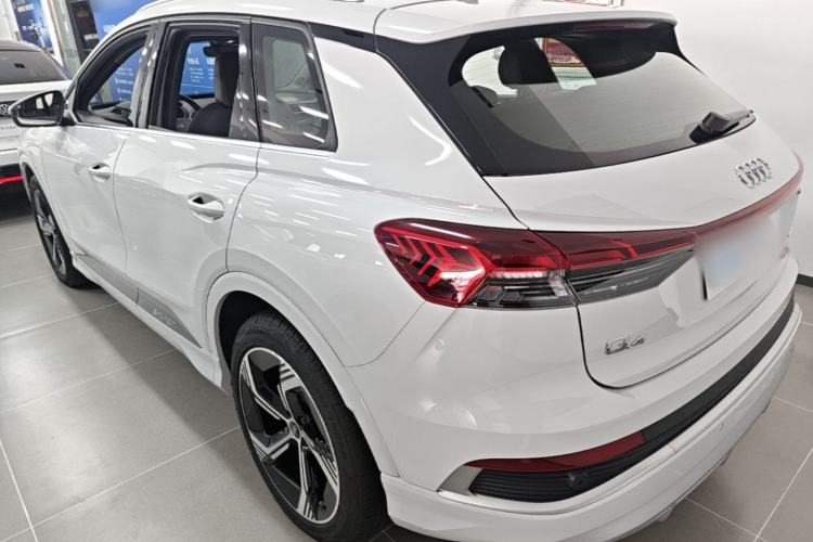 Used Audi Q4 e-tron 2023 40 e-tron Boundary Edition Rear Left 45 Deg