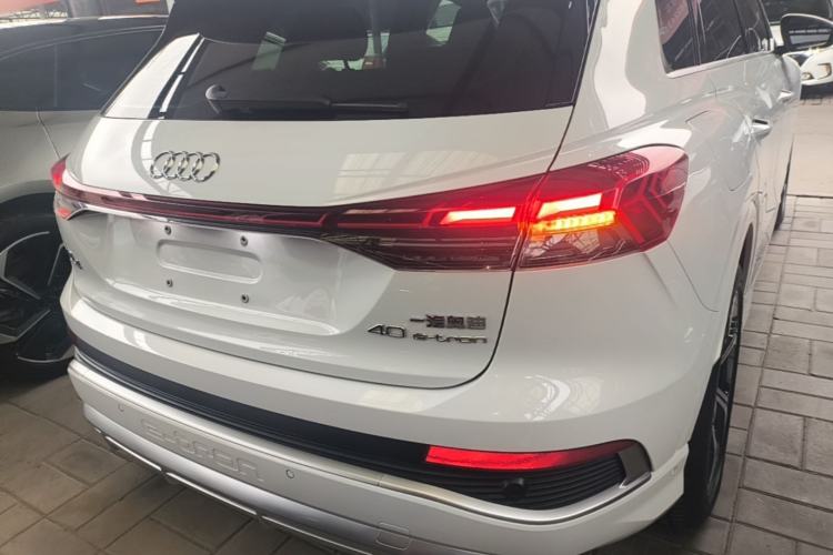 Used Audi Q4 e-tron 2023 40 e-tron Boundary Edition Rear Right 45 Deg