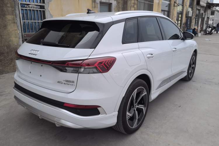 Used Audi Q4 e-tron 2023 40 e-tron Boundary Edition Rear Right 45 Deg
