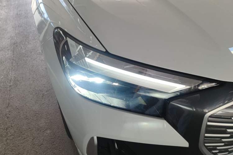 Used Audi Q4 e-tron 2023 40 e-tron Boundary Edition Right Front Headlight