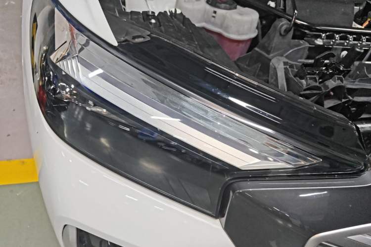 Used Audi Q4 e-tron 2023 40 e-tron Boundary Edition Right Front Headlight