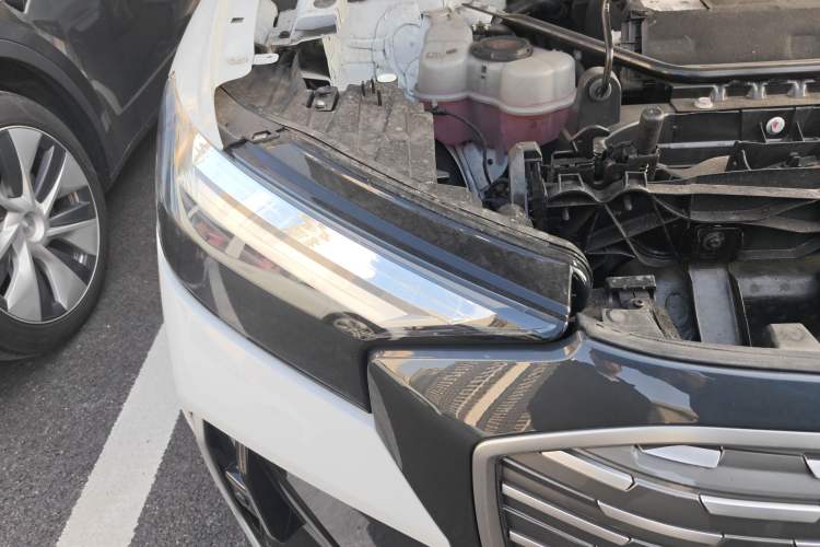 Used Audi Q4 e-tron 2023 40 e-tron Boundary Edition Right Front Headlight