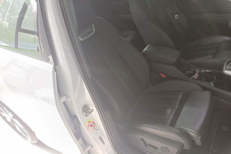 Used Audi Q4 e-tron 2023 40 e-tron Adventure Edition Right Front Seat