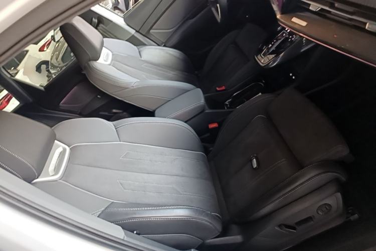Used Audi Q4 e-tron 2023 40 e-tron Boundary Edition Right Front Seat