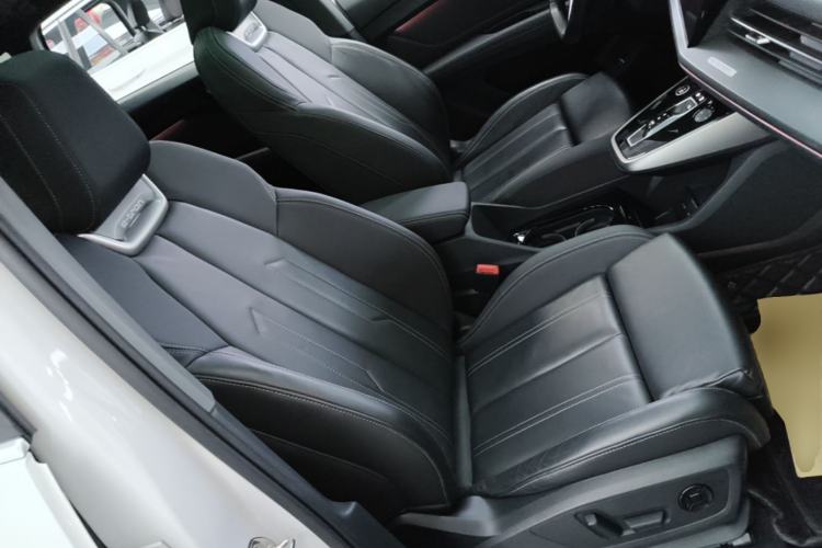 Used Audi Q4 e-tron 2023 40 e-tron Adventure Edition Right Front Seat